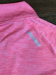 Women’s Under Armour Size SM Bright Pink Lightweight Heat Gear 1/2 Zip Mock Neck