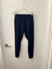 Alo Yoga High-Waist Airlift Legging in Navy