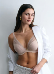 Chantelle 30DD Norah Chic Plunge T-Shirt Bra NWOT 16MNA Nude Rose
