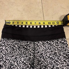 Lululemon Leggings Womens Size 6 Run Inspire II Crop Luxtreme Black White Zebra