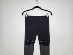 ALO YOGA 7/8 Player Leggings Women’s Size XS Black Gray Mesh