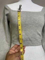 Fabletics Kinsley Cropped Seamless Stretch Long Sleeve Square Neck Top M Gray