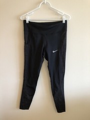 Nike black athletic Leggings pants – womens medium – unstretched waist = 29″