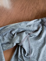 Layer 8 Women’s Gray Long Sleeve Activewear Top Thumb Holes Sz Small