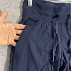 Lululemon Women’s Size 2 Navy Dance Studio Mid-Rise Straight Leg Pants