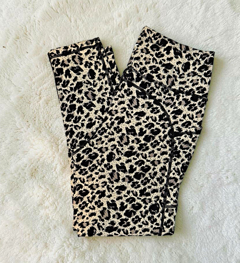 ZYIA Active Women’s Animal Print Leggings Black/White/Gray Pockets