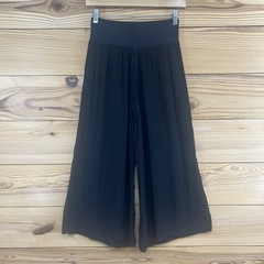 Hard Tail Flat Waist Boho Capri Pants Womens XS Black Yoga Waist Gauzy Leg B183
