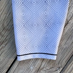 AR-33 Women’s 7/8 High Waisted Blue Ombre Geometric Leggings Size 3X