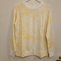 Women’s Stars Above Yellow Tie-Dye Beautifully Soft Fleece Sweatshirt, Size M