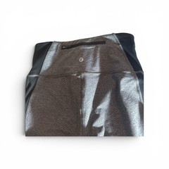 lululemon Women Size 6 Gray/Black Ribbed Side Panel Leggings Zip Pocket D1-0061T