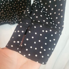 Tommy Bahama Women XL Polka Dot Long Sleeve Casual Top Black White Thumbhole