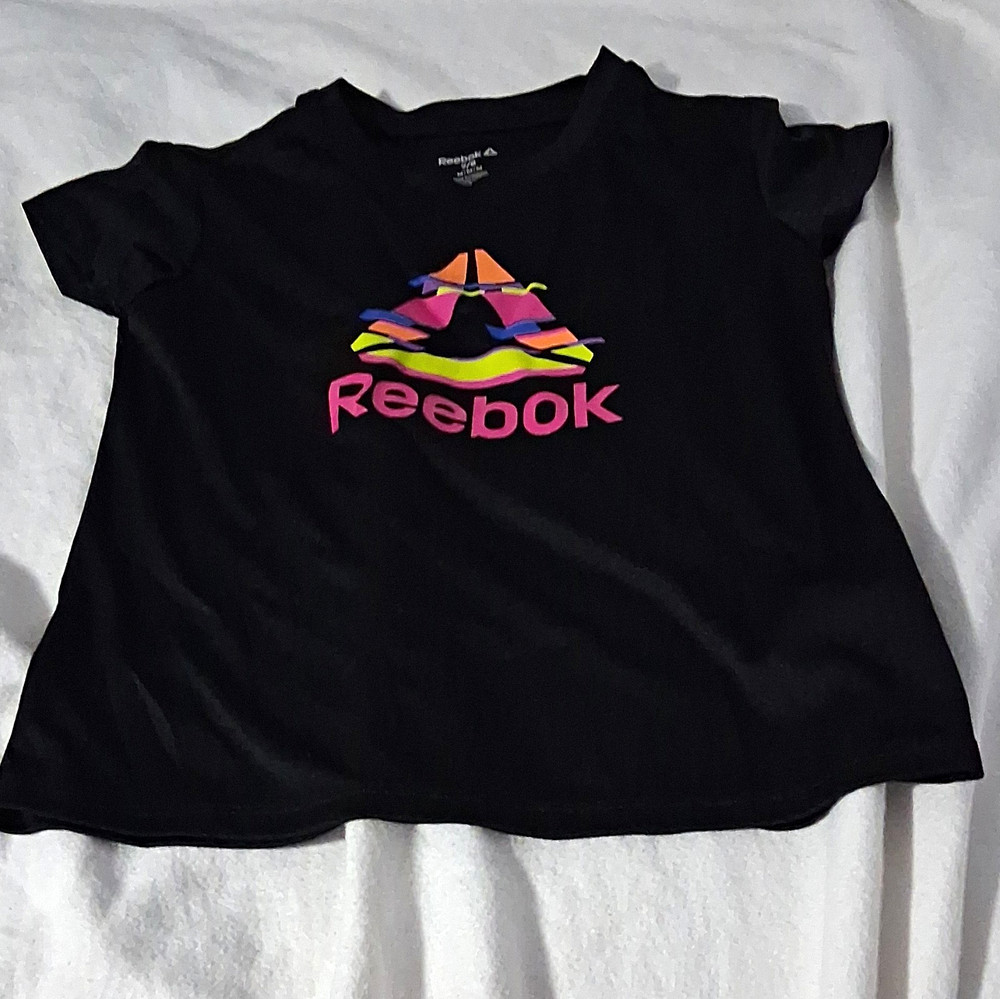 Reebok Girls M Black Logo Crew Neck Lightweight Short Sleeve T-Shirt