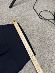 Alo Yoga High-Waist Airlift Leggings in black Size Small