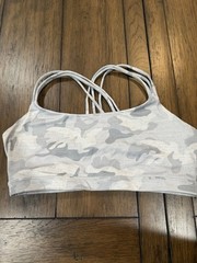 Gapfit Médium Camo Sports Bra
