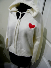 WOMENS WHITE ACRYLIC BLEND HOODIE PULLOVER SZ XL RED HEART ON CHEST