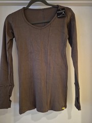 NWT Karoll Brazil Sportswear Women’s Size M Army Green Long Sleeve Top