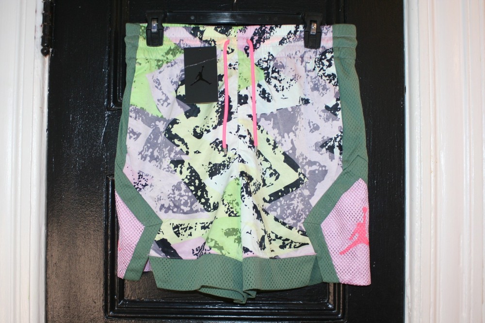 Nike Shorts Running Jordan Basketball Shorts Nike Yoga Pants SikSilk Women NEW
