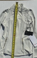 NWT Lululemon Define Jacket Nulu Bone Gold Size 4 Full Zip Thumbholes $128