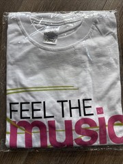 Zumba Wear One Size Short Sleeve T Shirt Top FEEL THE MUSIC New In Pkg. D9