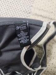 Women’s Danskin Sports Bra xl Black Zipper Front Razorback Straps
