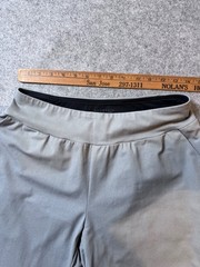 Mountain Hardwear Women’s Gray Jogger Pants Medium Athleisure Travel Hiking