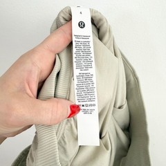Lululemon Dance Studio High-Rise Short 3.5″ Mojave Tan Size 4 Lightweight