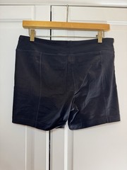 Danskin Now Women’s Black Knit Biker Shorts M Pull On Stretch Elastic Waist