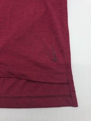 Nike Yoga T-Shirt Womens XS Burgundy Swoosh Tee.#42482
