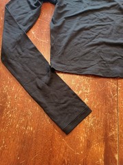 CRZ YOGA Women’s Black Long Sleeve Thumb Holes Cropped Shirt Size XS 0/2