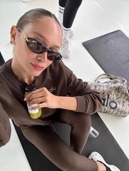 AIo Yoga Accolade Crew Neck Pullover Ribbed Cuffs Sweatshirt Classic Women’s Top