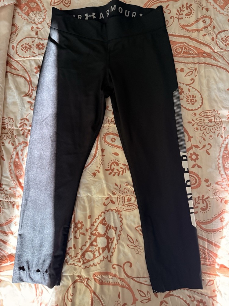Under Armour Women’s Colorblock Leggings L Black/Whit Pull-On Stretch 28″