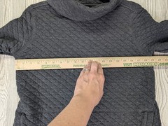 Duluth Trading Quilted Sweatshirt Women Medium Gray Kangaroo Pocket Cozy Outdoor