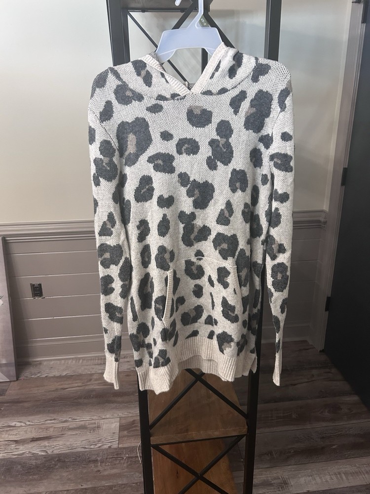 LOFT Gray White Leopard Animal Print Knit Pullover Hoodie Women M Long Sleeve