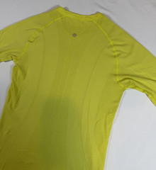 Womens 8 Lululemon Swiftly Tech Long Sleeve T-Shirt Mellow Yellow Thumbholes Gym