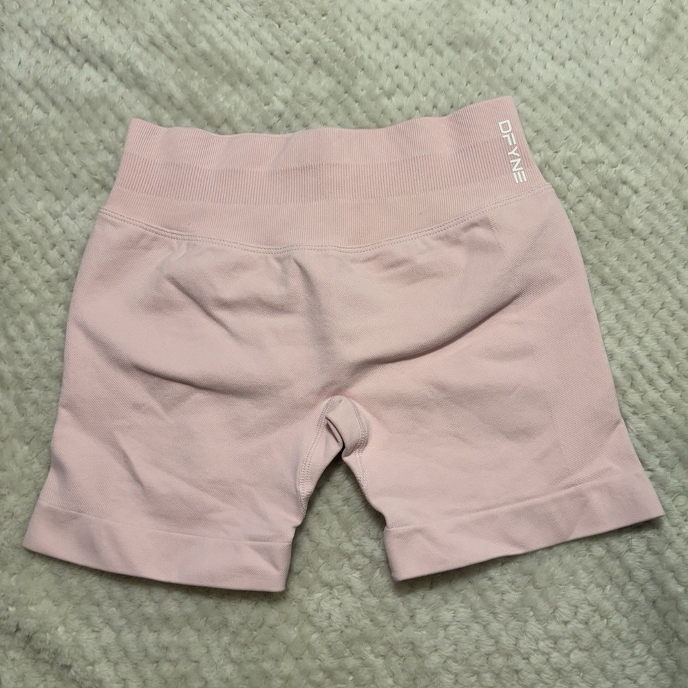 DFYNE Pink Seamless Shaping Shorts 2XS Moderate Compression Ribbed Logo