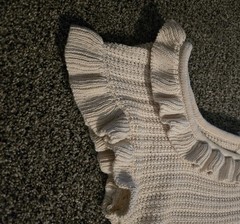 H&M Cream Flounce Crochet Knit Crop Top Flutter Sleeve Boho Cottagecore Sz L EUC