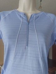 Athleta knit top victorian periwinkle size medium petite EUC