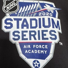 NHL Stadium Series 2020 Air Force Academy USAF CO Women’s Size Large Hoodie