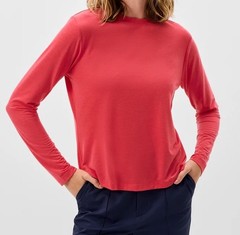 NWOT Women’s Johnnie-O Course Performance Long Sleeve T-Shirt Raspberry Medium
