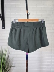 Varley High Waist Elastic Waistband Running Shorts Dark Green Small