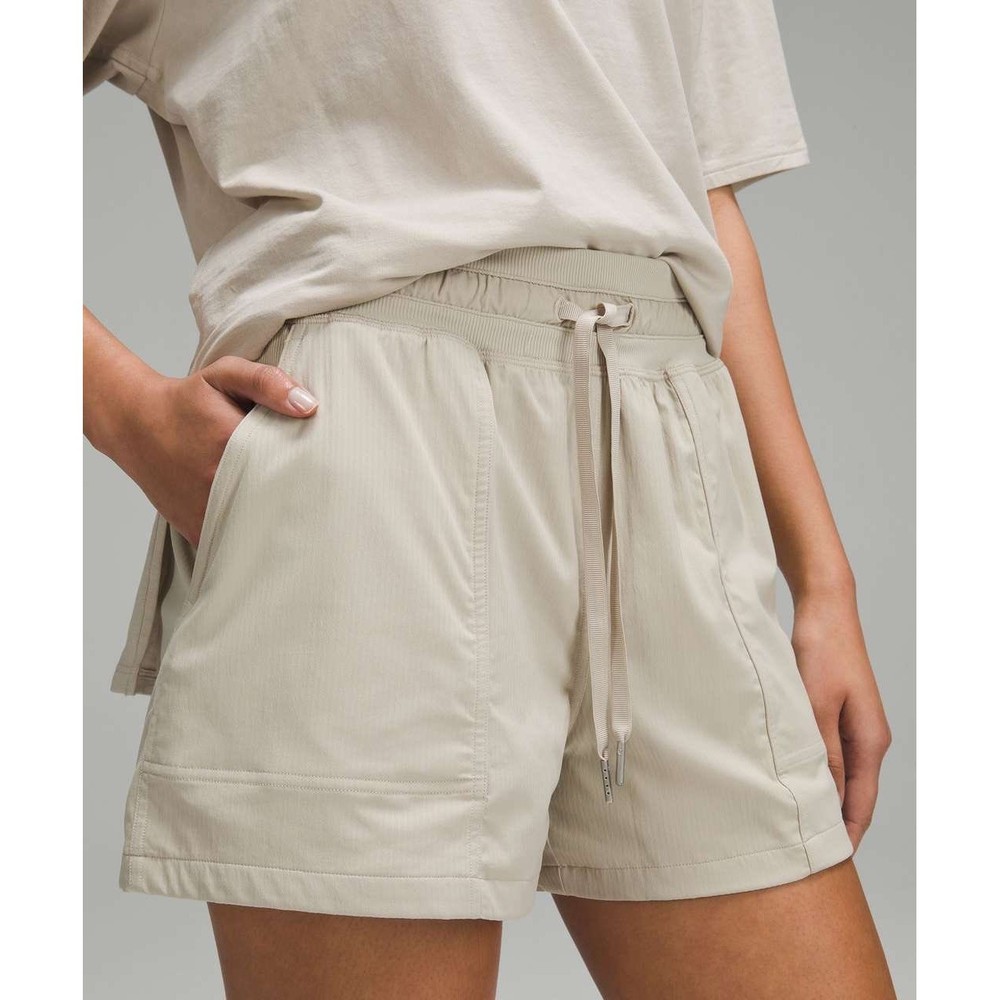 Lululemon Dance Studio High-Rise Short 3.5″ Mojave Tan Size 4 Lightweight