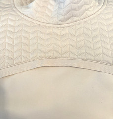 Layer 8 Women’s Quilted Pink Cowl Neck Quick Dry Size M Pullover Sweatshirt