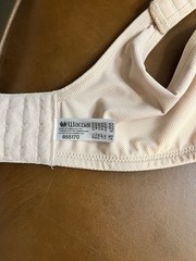 NWOT Simone Sport Underwire Bra Size 42DD Color Sand