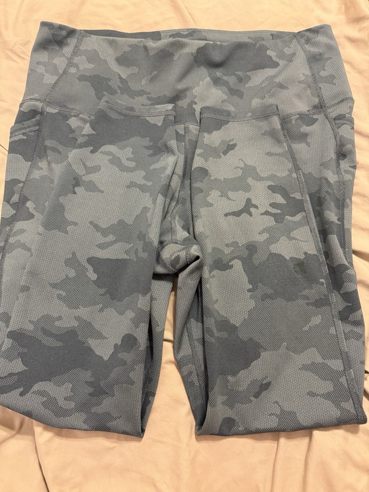 All in Motion Women’s Size XXL Curvy Camo Leggings Green Pockets